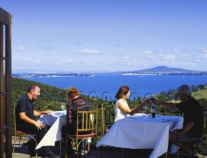 Waiheke Island Food and Wine Gourmet Shore Excusion Auckland